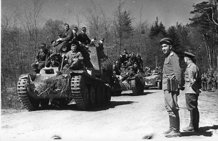 Officers of the 3rd Belorussian Front take surrendering of 4 Panzer Division, May 1945