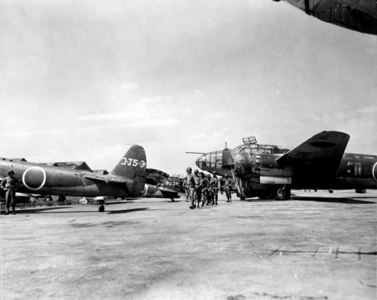 P1Y Ginga and Mitsubishi G4M Betty at Yokosuka naval base August 1945