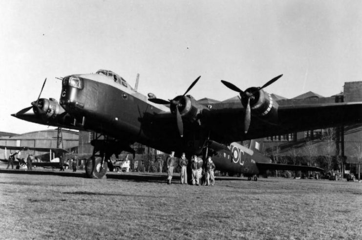 Short Stirling NY-C of No. 1665 Heavy Conversion Unit RAF 3