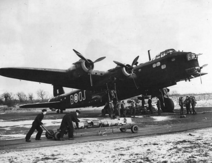 Short Stirling W7455 OJ-B of No.149 Squadron RAF Bomber Command at Mildenhall 1942