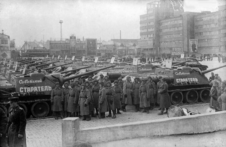 SU-85s lined up in Sverdlovsk – 1944