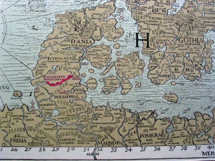 The Danevirke (shown in red) on the 16th-century Carta Marina