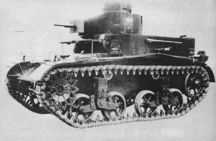 The M2A1, the first M2 version, introduced in 1935. Unlike its immediate successors, the M2A1 had a single turret.