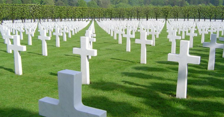 Crosses Romagne sous Montfaucon Cemetery.