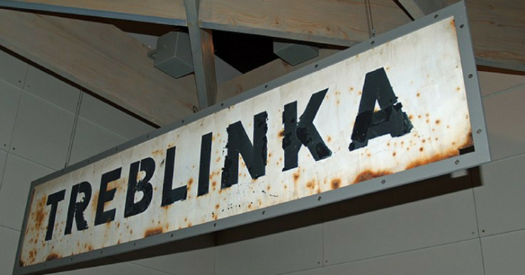 Treblinka German death camp in Poland railway sign at Yad Vashem. By David Shankbone CC BY-SA 3.0