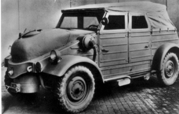 World War II German gas propelled Kubelwagen.Photo WWII era unknown photographer – Bundesarchiv CC BY-SA 4.0