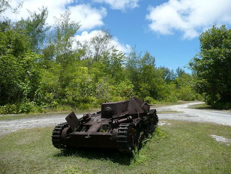 WWII Japanese tank Type 95 Ha-Go on Palau Island.Photo ペ有家音 – 自身で撮影 CC BY-SA 3.0