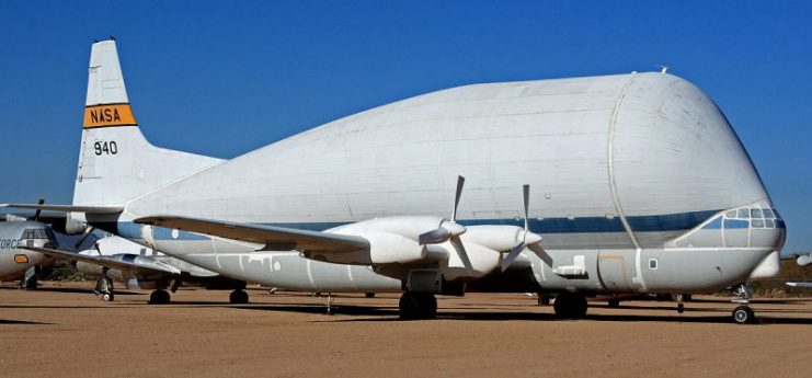 Aero Spacelines B377SG Super Guppy. Frank Kovalchek – CC BY 2.0