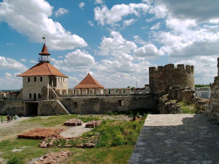 Courtyard of Bender Fortress. Photo: Ivo Kruusamägi / CC BY-SA 3.0