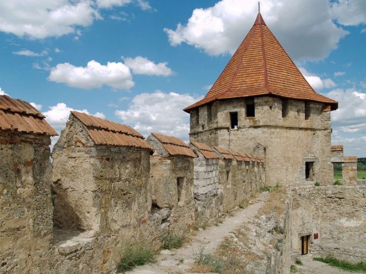 Northern wall of Bender Fortress. Photo: Ivo Kruusamägi / CC BY-SA 3.0