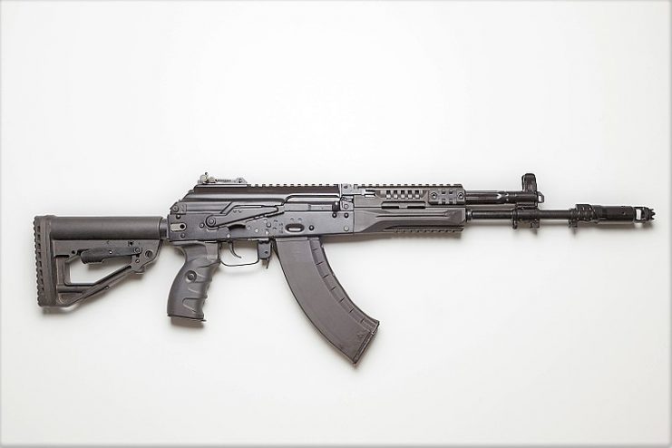 A right-side view of the AK-15. By АО Концерн CC BY-SA 4.0