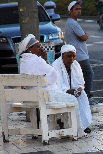 Beta Israel women in Israel.By udi Steinwell Pikiwiki Israel CC BY 2.5