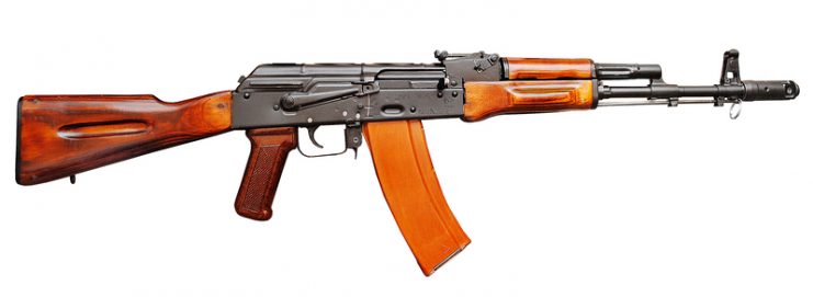 AK-74 assault rifle. By Сергей Сандалов CC BY-SA 3.0