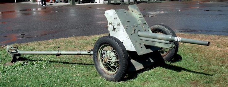 Soviet 45 mm anti-tank gun M1937. By Balcer CC BY 2.5