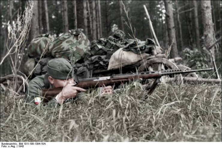 A German soldier firing a captured SVT-40. By German Federal Archive CC BY-SA 4.0