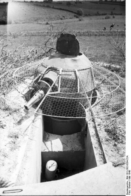 Destroyed turret on the Maginot Line, 1940. Photo: Bundesarchiv, Bild 101I-382-0204-22A / Greiner / CC-BY-SA 3.0