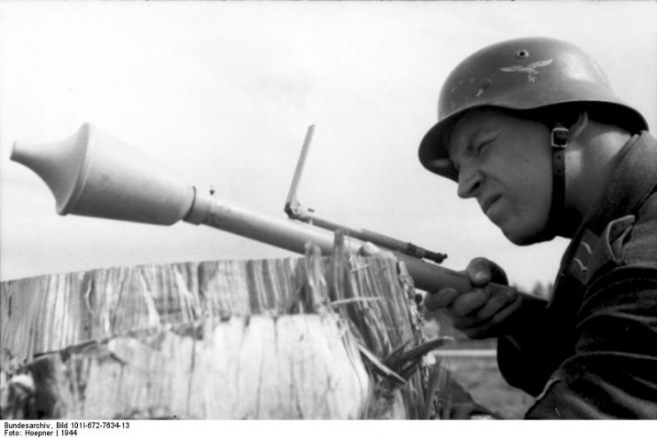 A Luftwaffe soldier using a Faustpatrone, a forerunner of modern-day RPGs. By Bundesarchiv Bild CC-BY-SA 3.0
