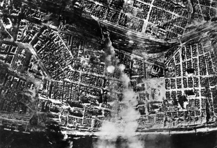 Smoke over the city center after aerial bombing by the German Luftwaffe on the central station. By Bundesarchiv Bild CC-BY-SA 3.0