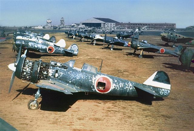 Ki-84s and Ki-43s photographed on a former JAAF base in Korea post-war. The Ki-84 in the foreground is from the 85th Hiko-Sentai, the next one in line belonged to the 22nd Hiko-Sentai HQ Chutai.