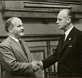 Molotov (left) and Ribbentrop (right) at the signing of the Pact.