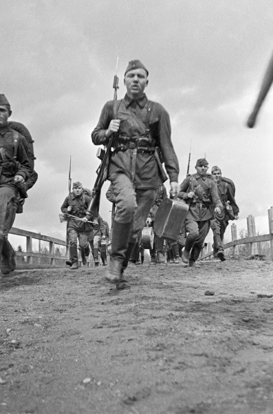 Red Army soldiers. Leningrad defenders. Leningrad, October 1942