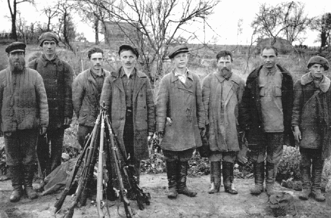 Russian anti-Soviet “partisan hunters”, Novgorod Oblast, 1942
