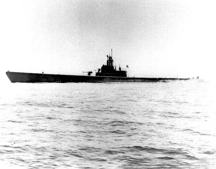 USS Sculpin (SS-191) off San Francisco, California, on 1 May 1943, following an overhaul.