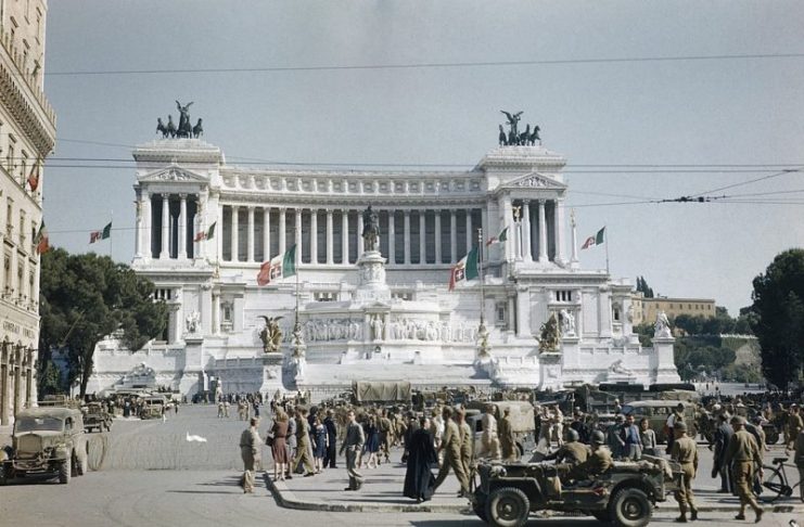 Allied Forces in Rome, June 1944. View of the Vittoria Emmanuel memorial and the Piazza Venezia in Rome.