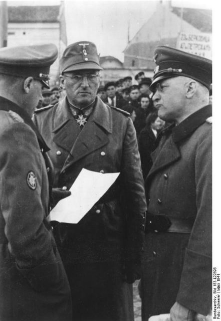 Ferdinand Schörner (centre) March 1941. Photo: Bundesarchiv, Bild 183-L22898 / Scheerer / CC-BY-SA 3.0