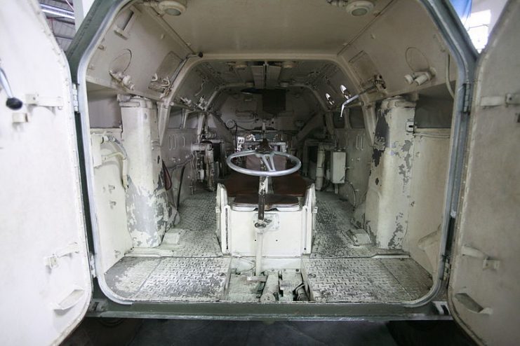 Interior of EBR ETT. On display at Saumur Général Estienne museum.Photo: Rama CC BY-SA 2.0