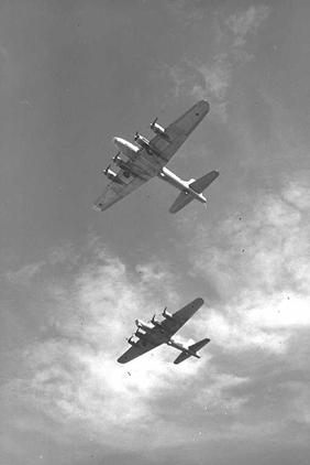 Israeli B-17s in flight, 1953