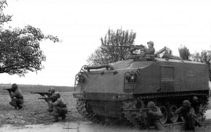 M75 with troops dismounted