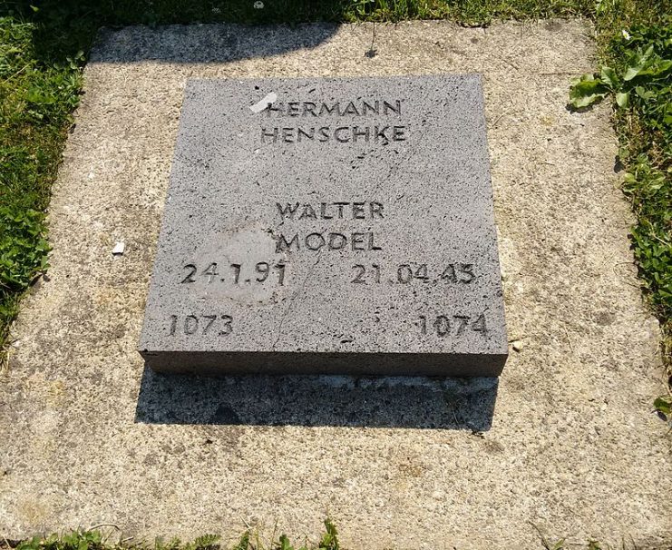 Model’s grave at the military cemetery near Vossenack