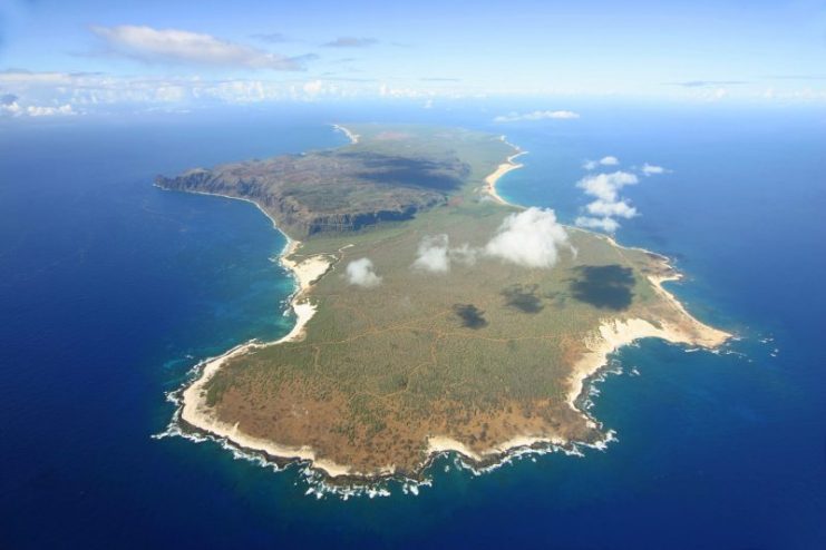 Aerial view of Niʻihau looking southwestward from the north, where the incident took place. Photo: Polihale / CC-BY-SA 3.0