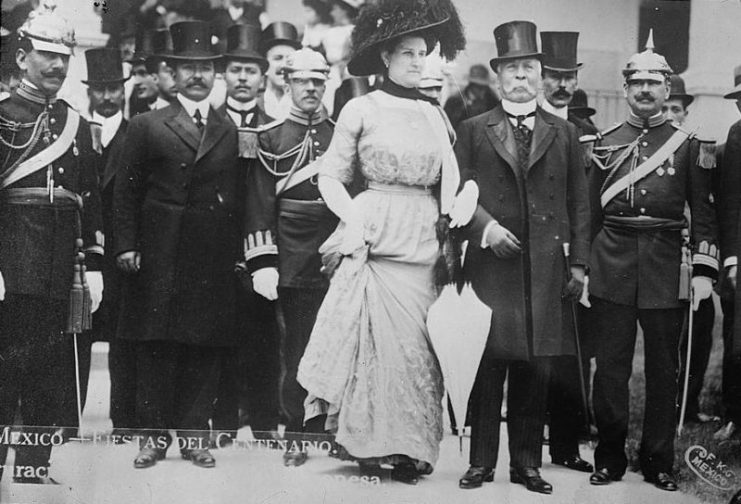 Porfirio Díaz and his wife Carmen Romero Rubio with other members of the Porfirian ruling faction