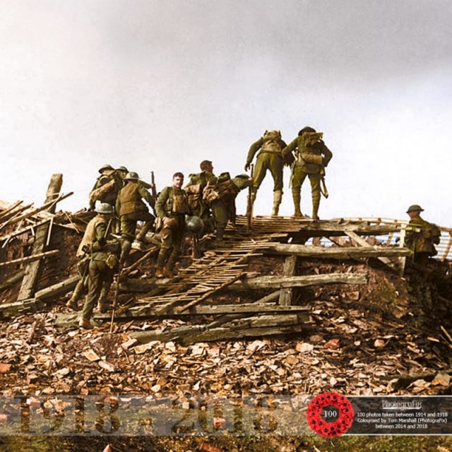 38. Soldiers after crossing the River Somme.