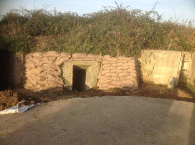 Explore all the bunkers, tunnels and 2 kms of trenches in complete safety, and experience what it was like to be a German soldier during WW2.