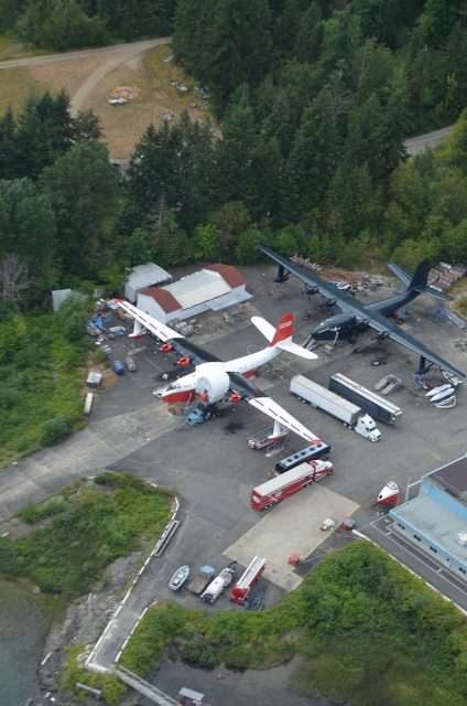 Hawaii Mars and Philippine Mars at Sproat Lake, 3 4 front view.Photo: Michael Maclean CC BY-SA 3.0