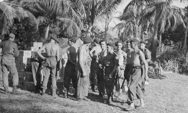 Issue of ‘K’ Rations, St Martin’s Island, March 1944.Photo: Commando Veterans Archive CC BY-NC-ND 4.0