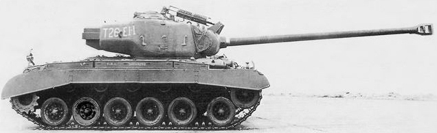 The so-called “Super Pershing” before extra armor welded on. Note the 73 caliber gun to compete with the 88 mm KwK 43 L 71 gun on the King Tiger.