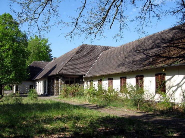 Joseph Goebbels’s weekend house at Bogensee Lake, in the village of Lanke. Photo: Olaf exchange / CC BY 3.0