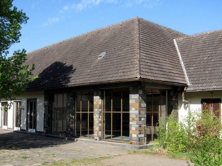 Joseph Goebbels’s weekend house at Bogensee Lake, in the village of Lanke. Photo: Olaf exchange / CC BY 3.0