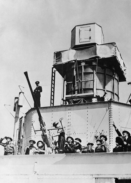 Sea forts in the Thames Estuary: A close up of the fort manned. The crew are at the alert around a 40 mm Bofors gun.