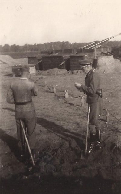 8,8cm-antiaircraft battery in Berlin-Karow, entrenchments (1943)