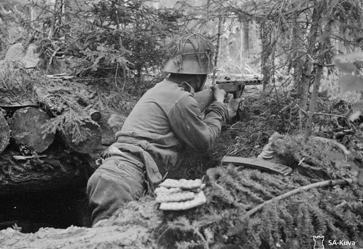 Light machine gun in positions in Vuosalmi, Karelian Isthmus July 1944