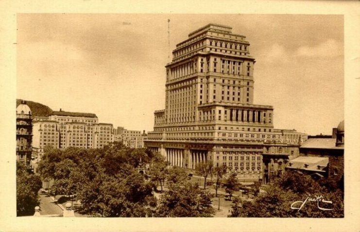 Sun Life Building in 1942.