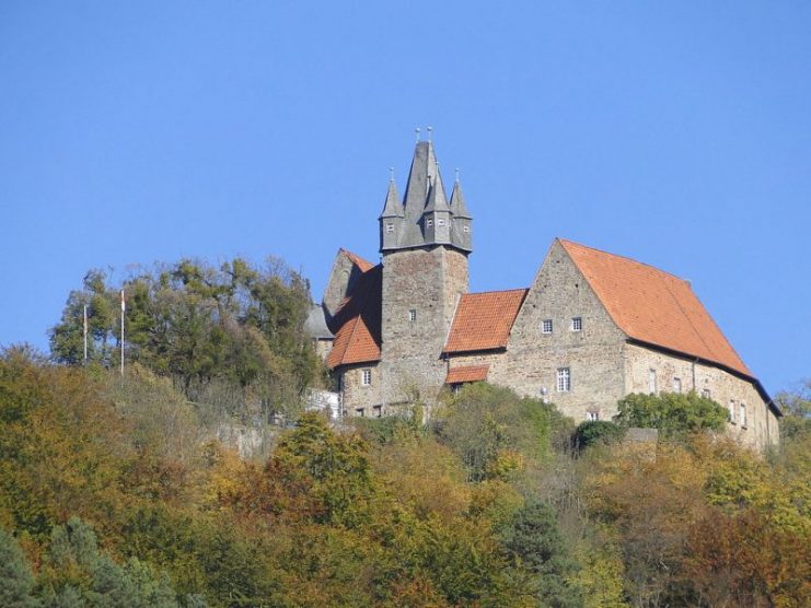 Front view of Schloss Spangenberg, Photo by Ingmar Runge CC BY 3.0