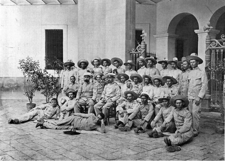 The survivors of Baler on their arrival in Barcelona.