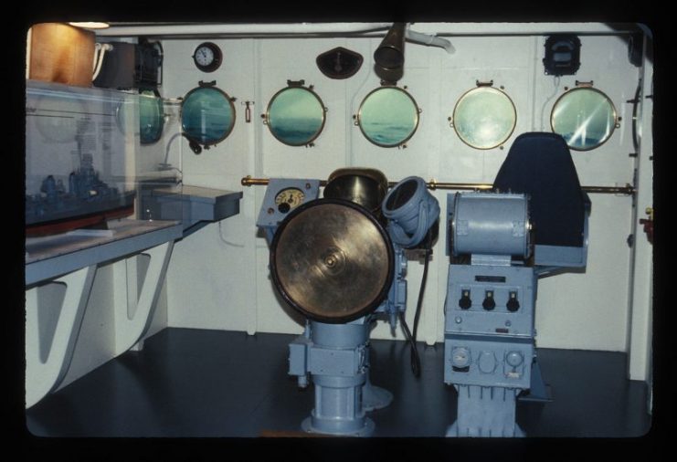 The bridge of Fletcher at the U.S. Navy Museum Photo by Jerrye & Roy Klotz, MD CC BY-SA 3.0