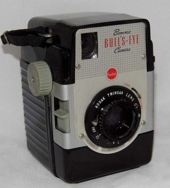Vintage Kodak Brownie Bull’s-Eye Camera. Photo: Joe Haupt / CC BY-SA 2.0